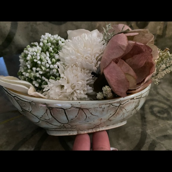 artificial flower arrangement - Picture 15 of 16